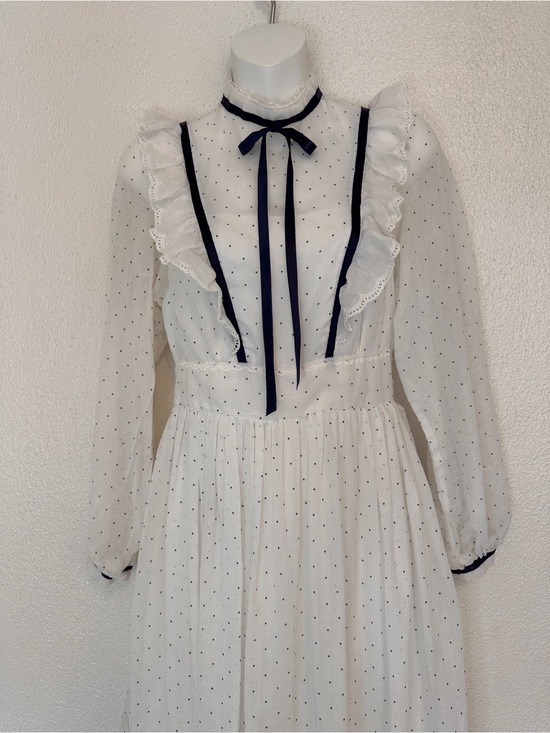 Gunne Sax Dresses & Skirts - Vintage 70s Gunne Sax White Polka Dot Ruffle Maxi Prairie Dress size 11